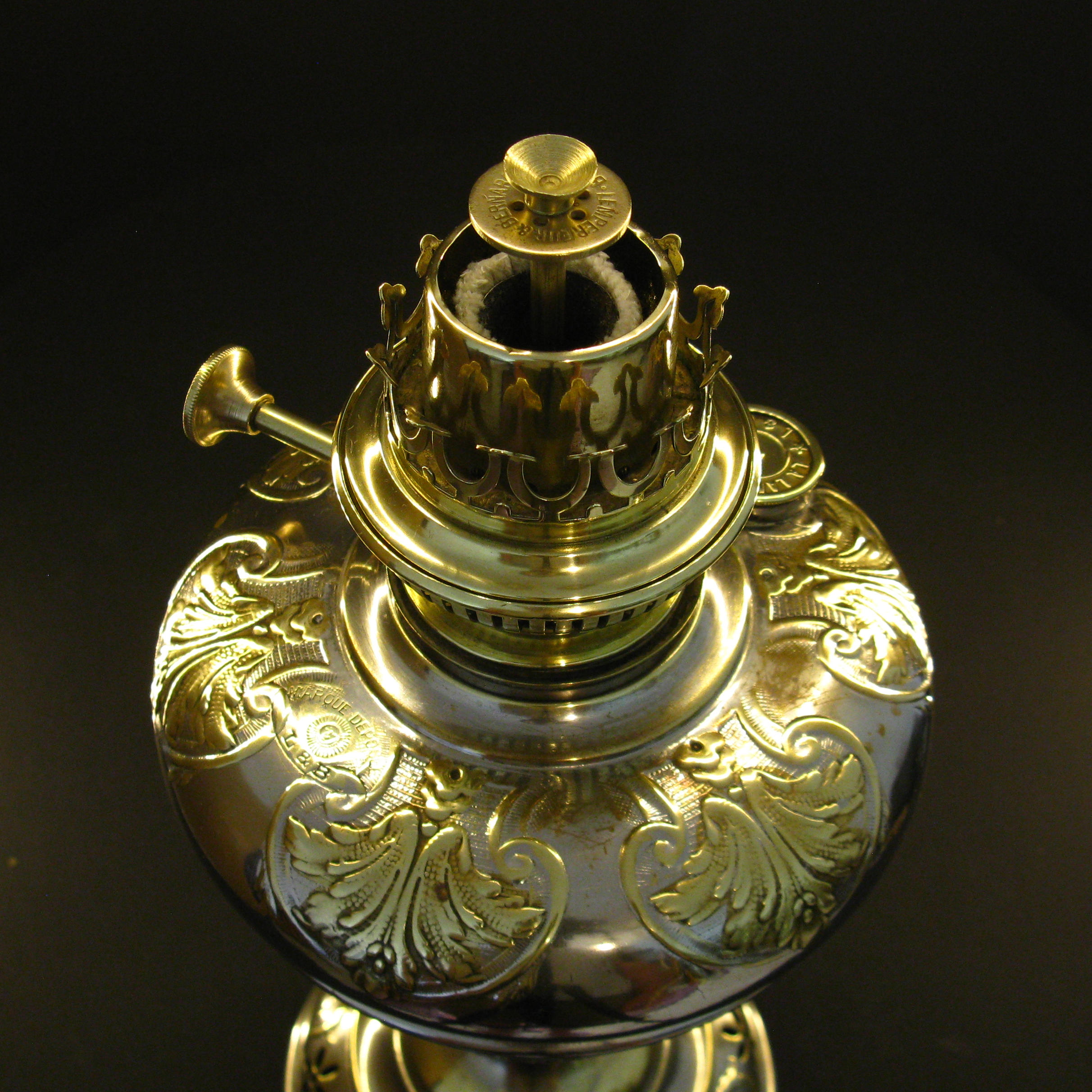 Antike Tischlampen, Stehlampen, Salonlampen - Antique floor, table and